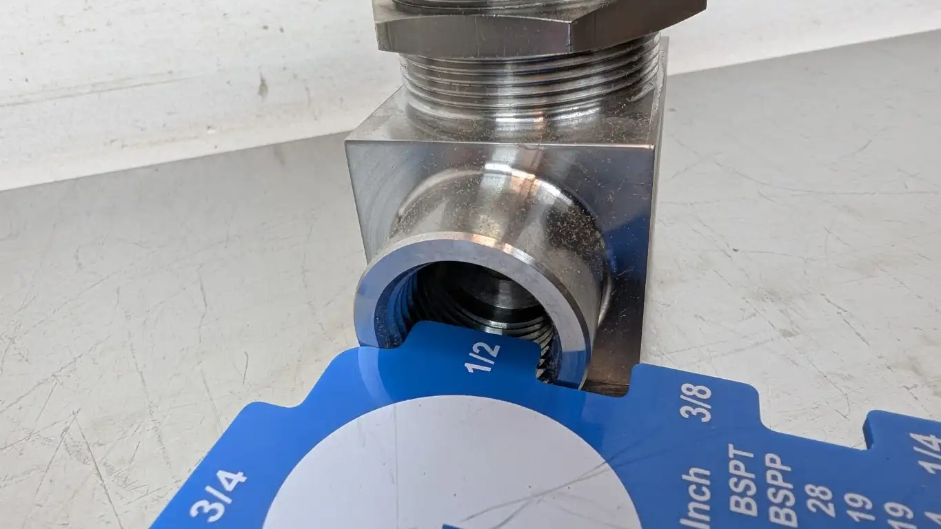 Parker 8F-MB8LPFA-SSP Stainless Steel Ball Valve 1/2" Female 2500 PSIG - Image 5