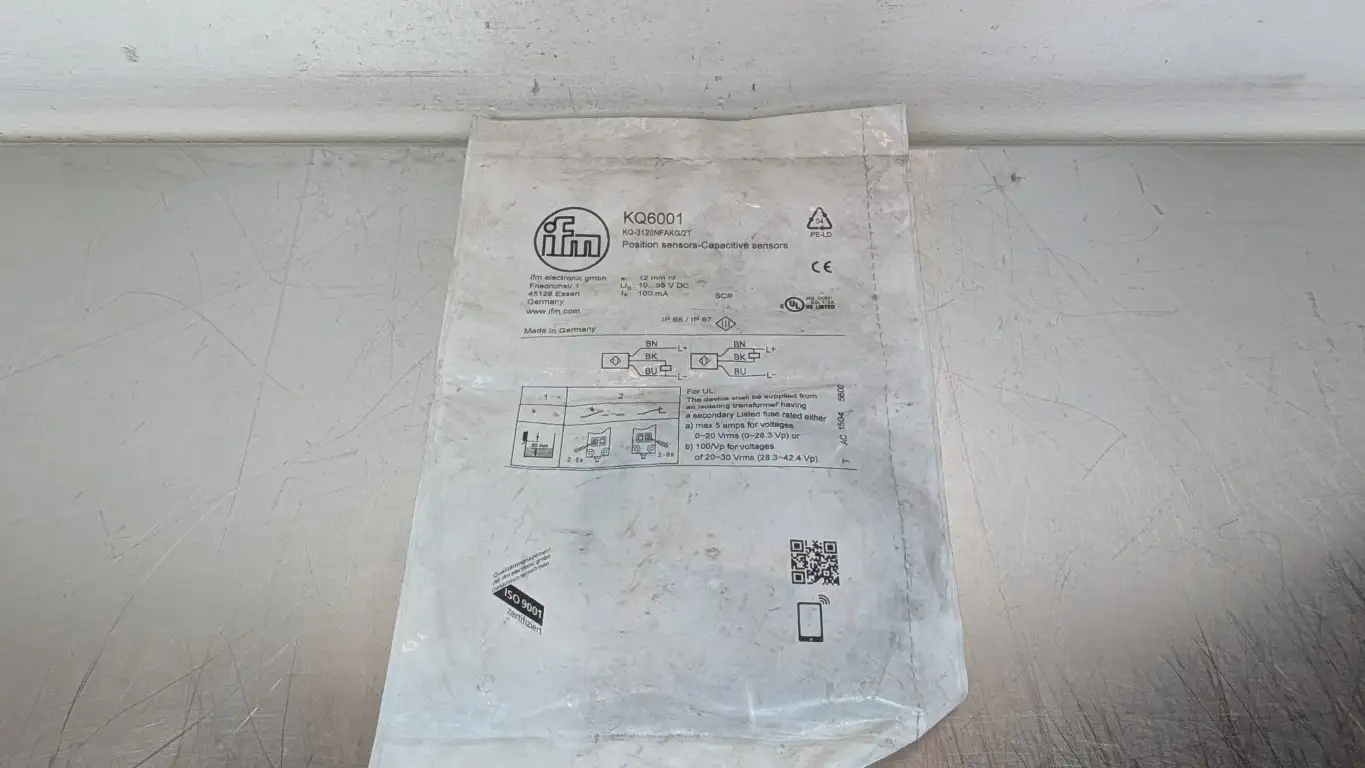 IFM Efector KQ6001 Capacitive Sensor KQ-3120NFAKG/2T 12mm 10-36VDC 100mA