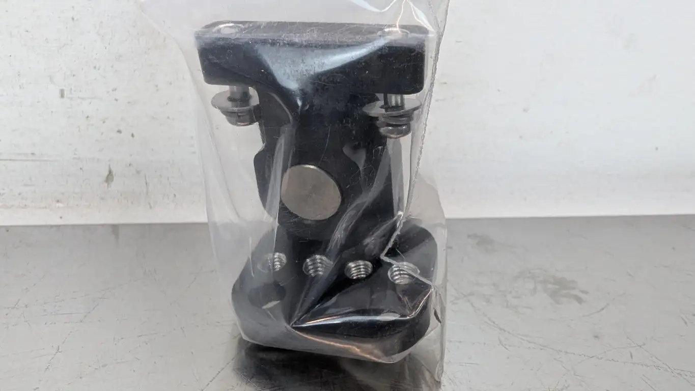 Cognex 800-9028-1R C Mounting Bracket CKR-200-BKT 371-1015R - Image 3