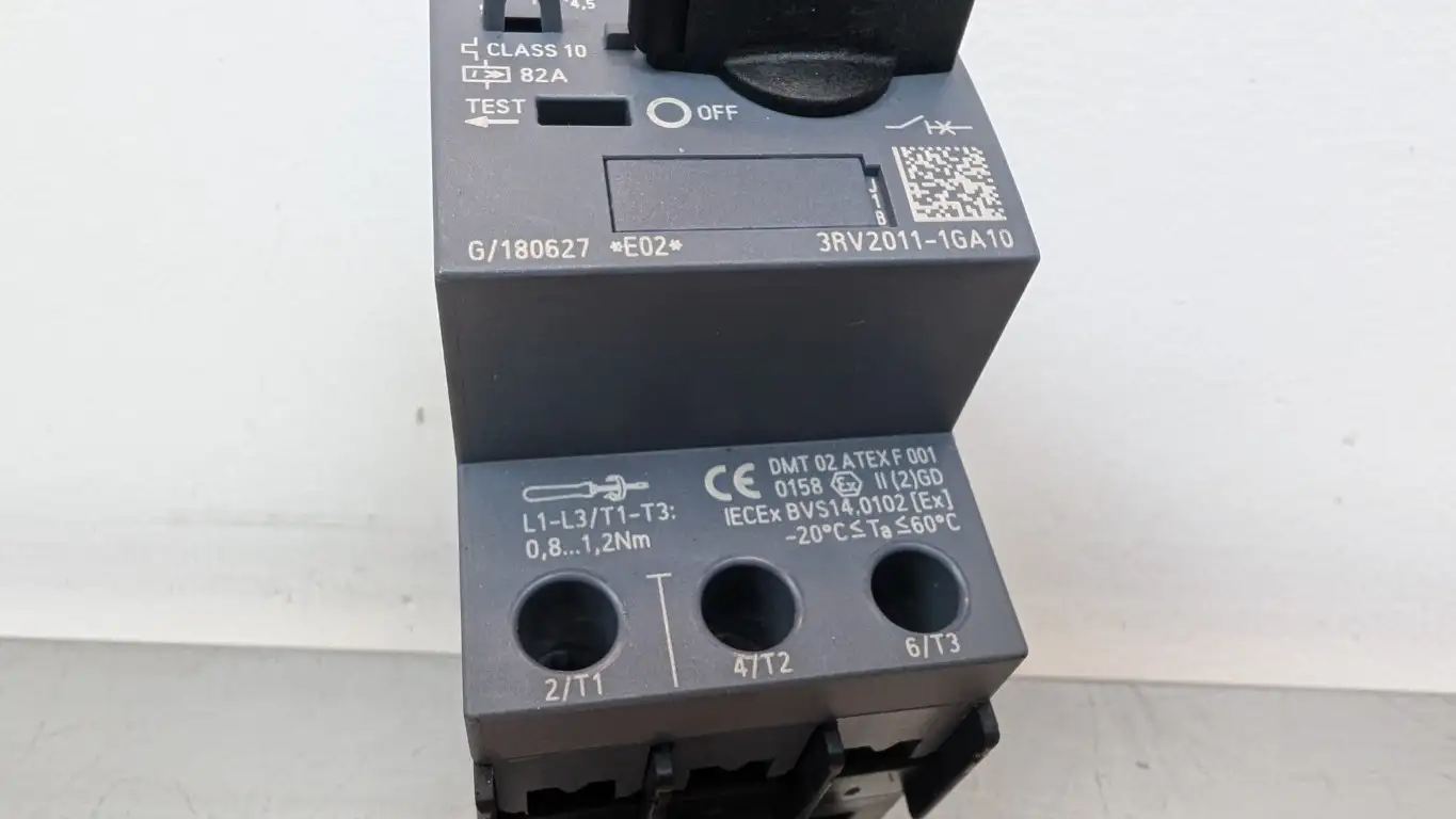 Siemens 3RV2011-1GA10 Circuit Breaker 600VAC 4.5-6.3A - Image 3