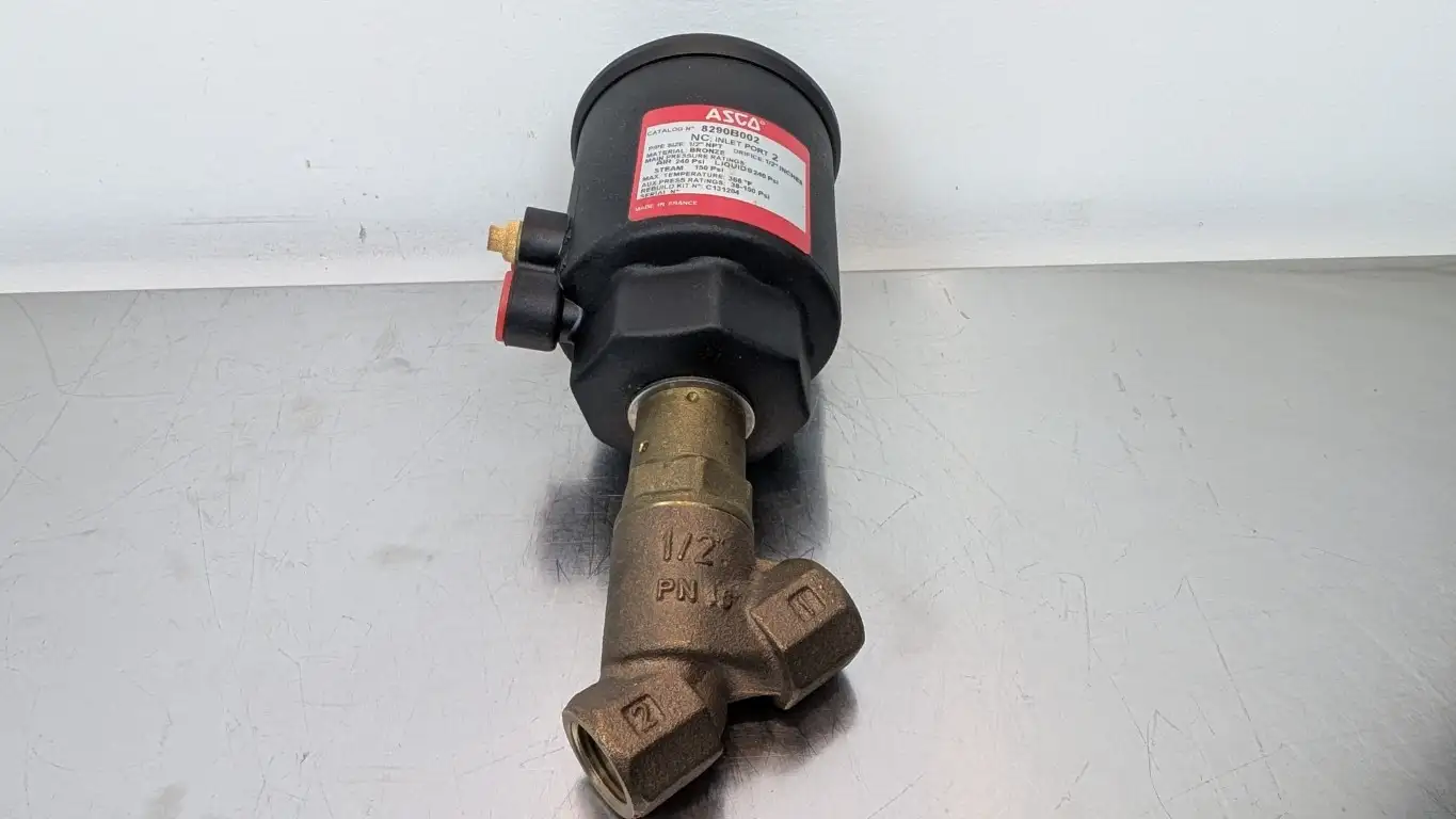 Asco 8290B002 Solenoid Valve 1NC 1/2″ NPT 240 PSI Air/Liquid 150 PSI Steam