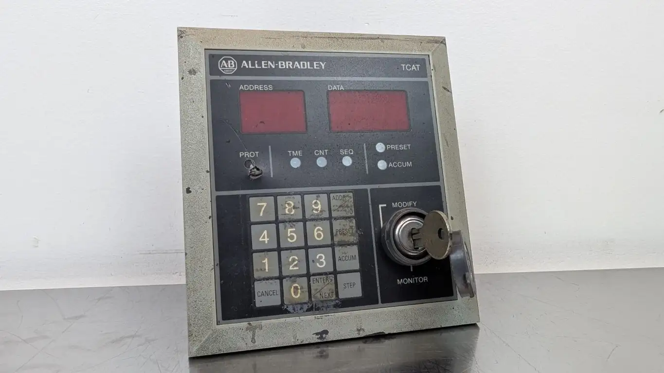 Allen-Bradley 1745-TCAT Timer Access Terminal Ser C FRM 3 W/Key