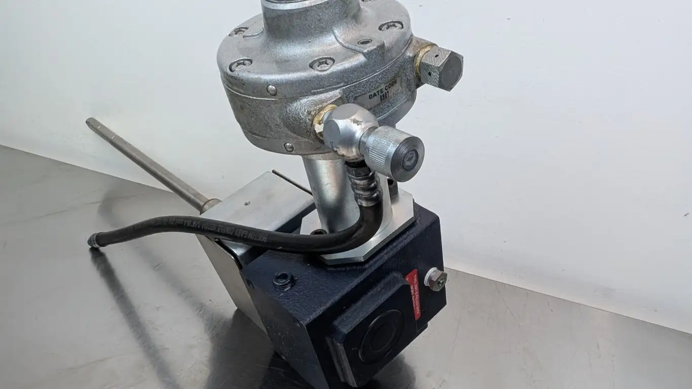 Graco 236661 Heavy Duty S/S Pressure Tank Agitator 1/2HP 15" 3000 RPM Gear Reduced - Image 6