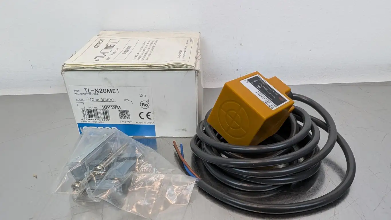 Omron TL-N20ME1 Proximity Sensor 2m 10-30VDC