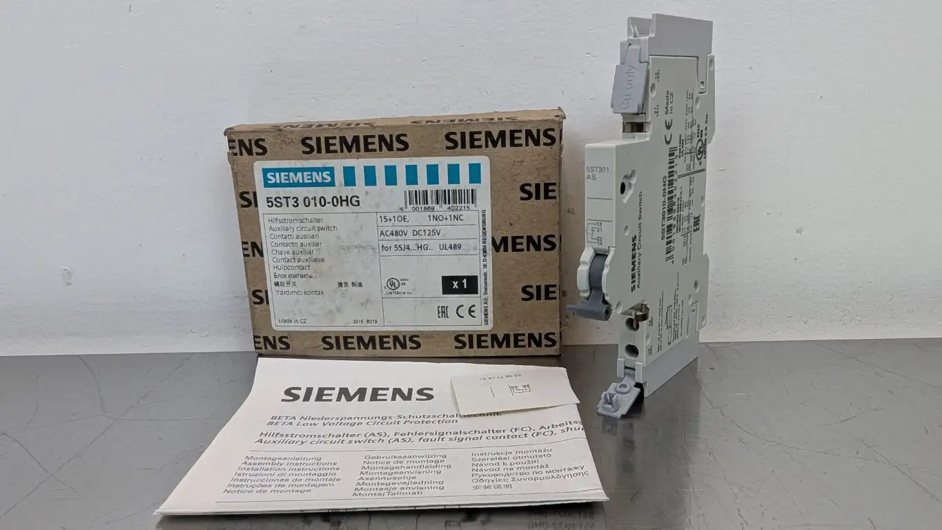 Siemens 5ST3010-0HG Auxilliary Circuit Switch 5ST3 010-0HG 1NO 1NC 480VAC/125VDC