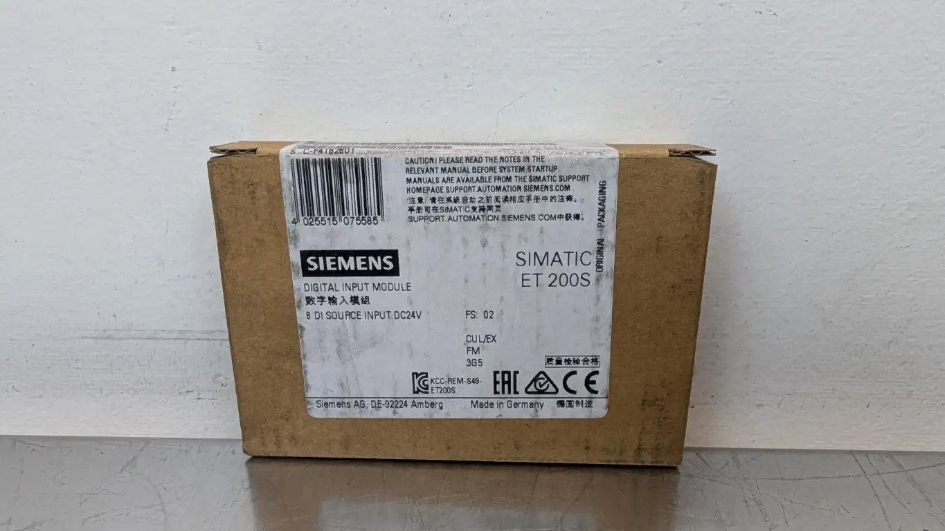 Siemens 6ES7 131-4BF50-0AA0 Digital Input Module 8 Digital Source Input 24VDC