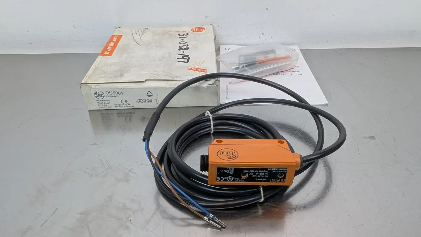 IFM Efector OU5001 Fiber Optic Amplifier OUF-HPKG <.12m Through-beam, <40mm Diffuse