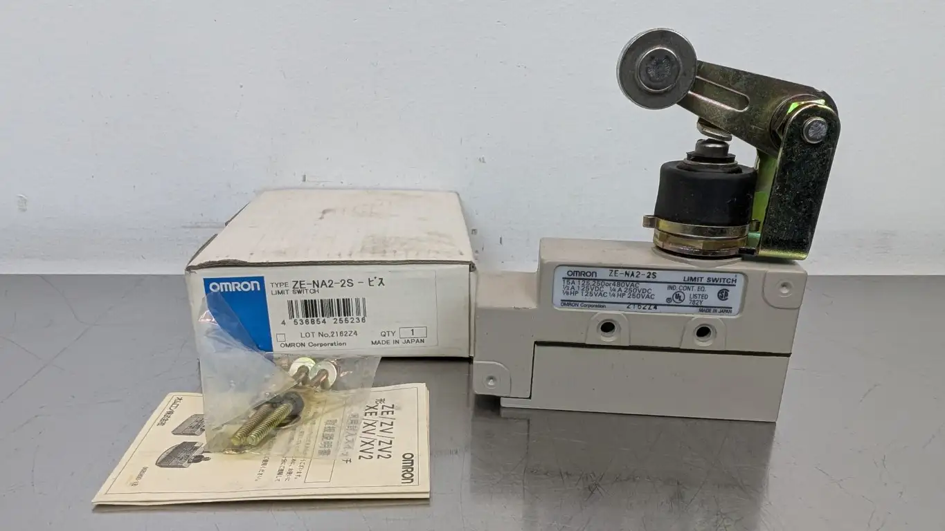 Omron ZE-NA2-2S Limit Switch 125/250/480VAC 125/250VDC 15A/0.5A