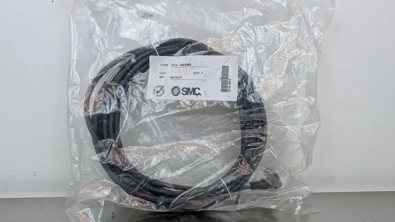 SMC PCA-1564969 Power Supply Cable EX600 5-Pin Female Right M12 5-Wire 6m