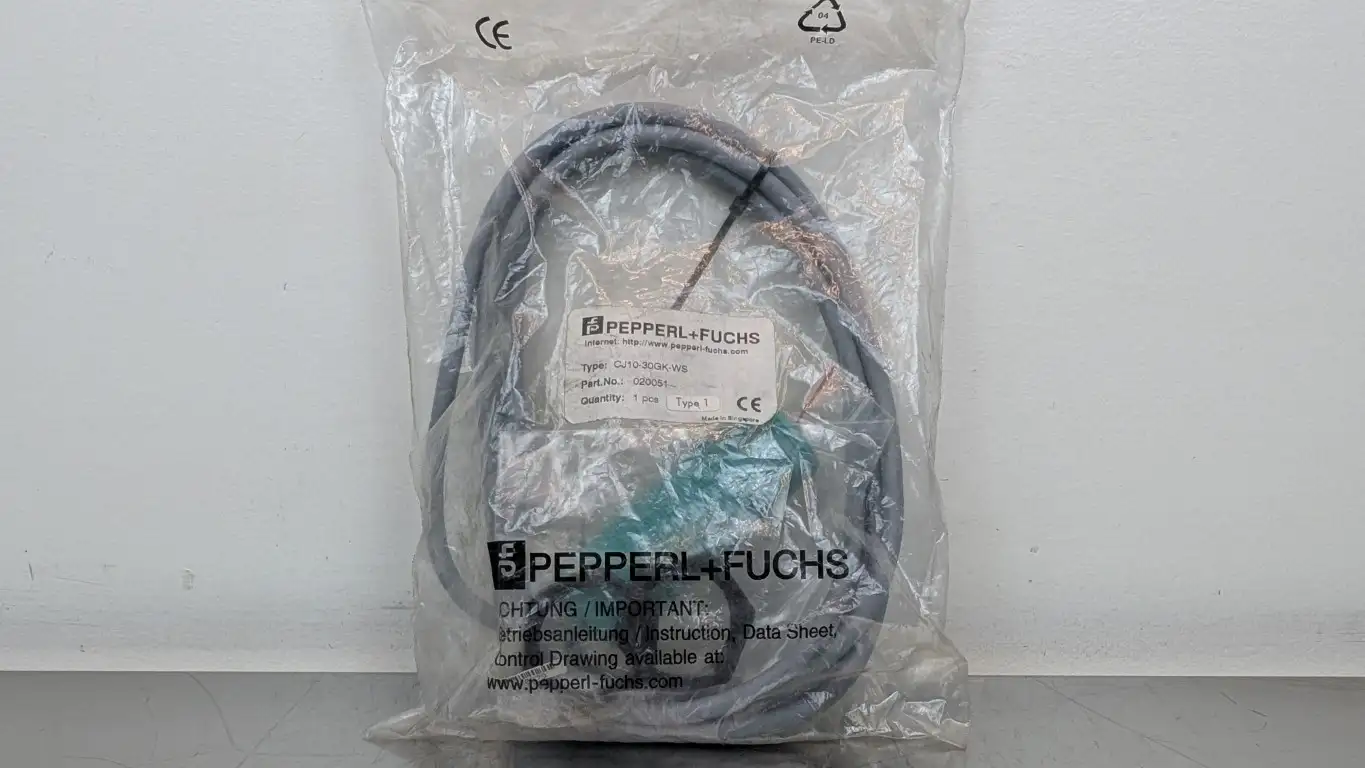 Pepperl+Fuchs CJ10-30GK-WS Capacitive Sensor 020051 10mm 20-253VAC