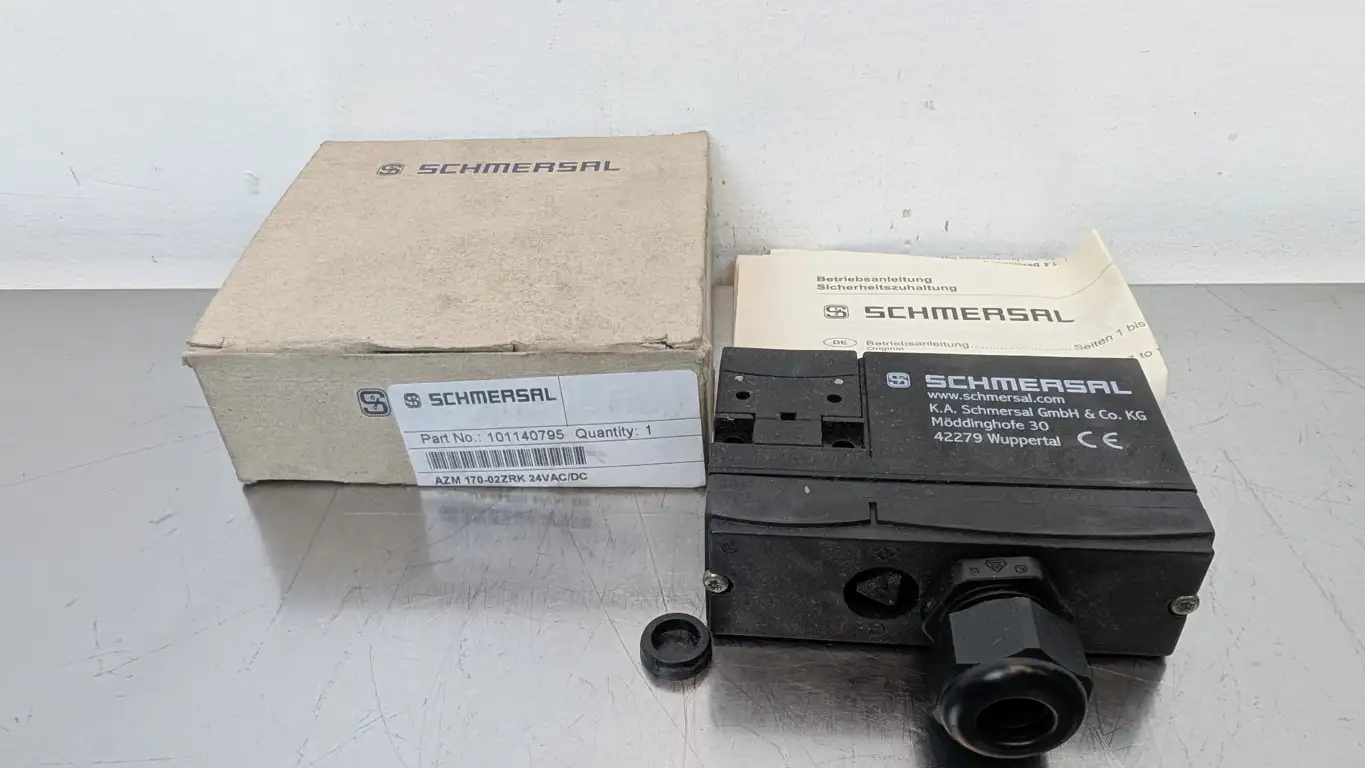 Schmersal AZM 170-02ZRK Safety Switch 101140795 24V AC/DC