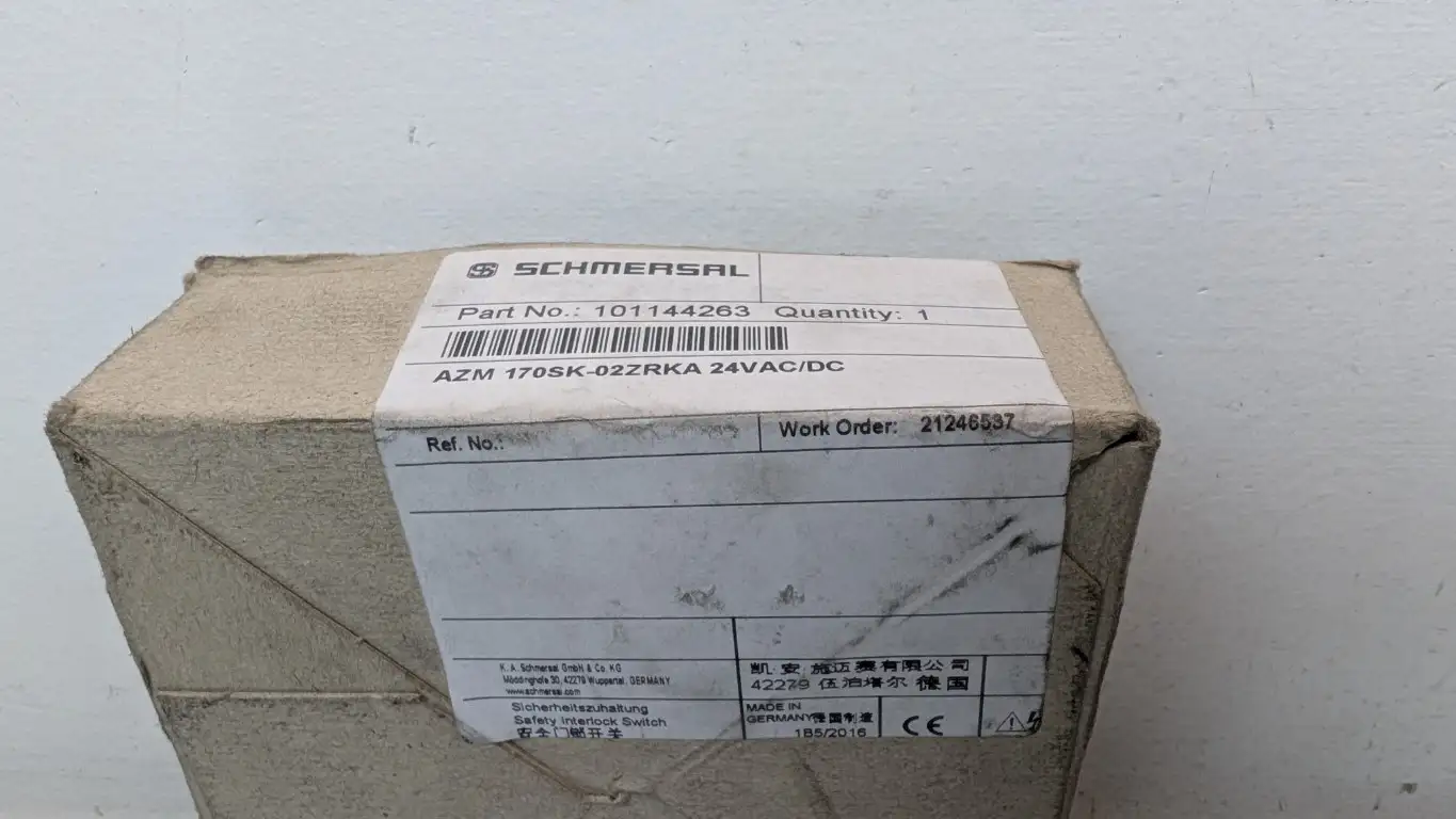 Schmersal AZM 170SK-02ZRKA Safety Switch 101144263 24V AC/DC - Image 5