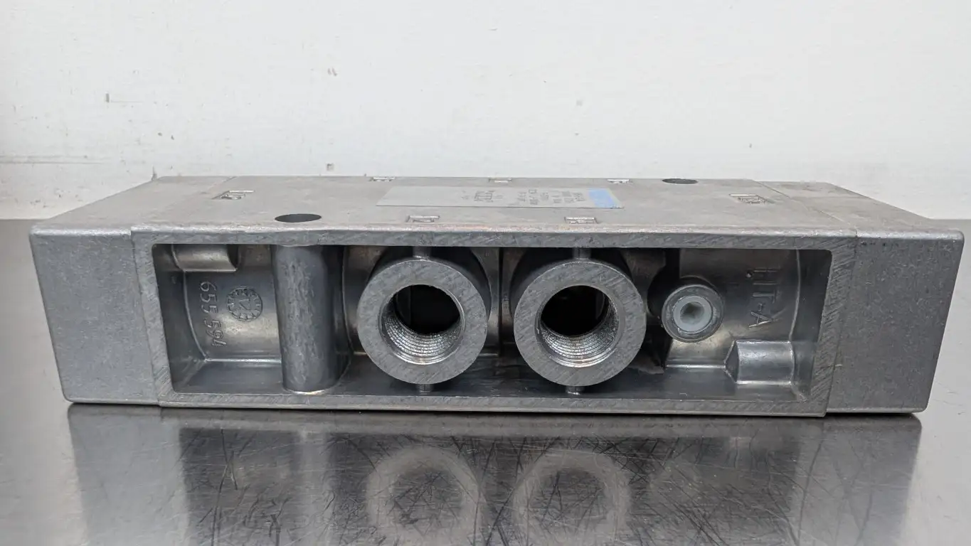 Festo JH-5-1/4 Pneumatic Valve 10408 Ser D355 0-120PSI - Image 2