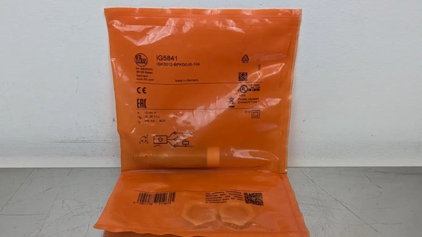 IFM Efector IG5841 Inductive Proximity Sensor IGK3012-BPKG/US-104 10-30VDC 200mA 12mm