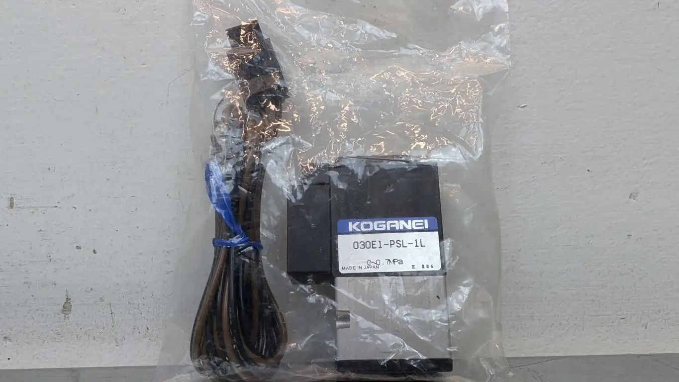 Koganei 030E1-PSL-1L Solenoid Valve 12VDC 0-0.7MPa