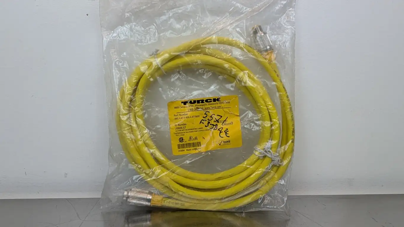 Turck RKG 4.4T-4-RSG 4.4T/S600 Cordset U0926-57 250V 4A M12 4-Pin Female M12 4-Pin Male 4m