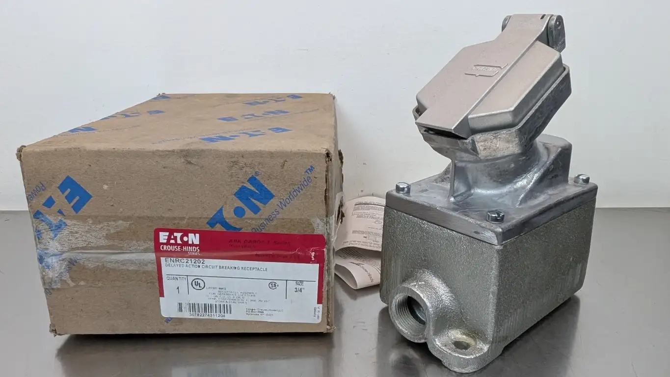 Eaton ENRC21202 Delayed Action Circuit Breaker Receptacle CROUSE-HINDS 250VAC 20A 3/4″ 6-20R NEMA Hazardous Locations
