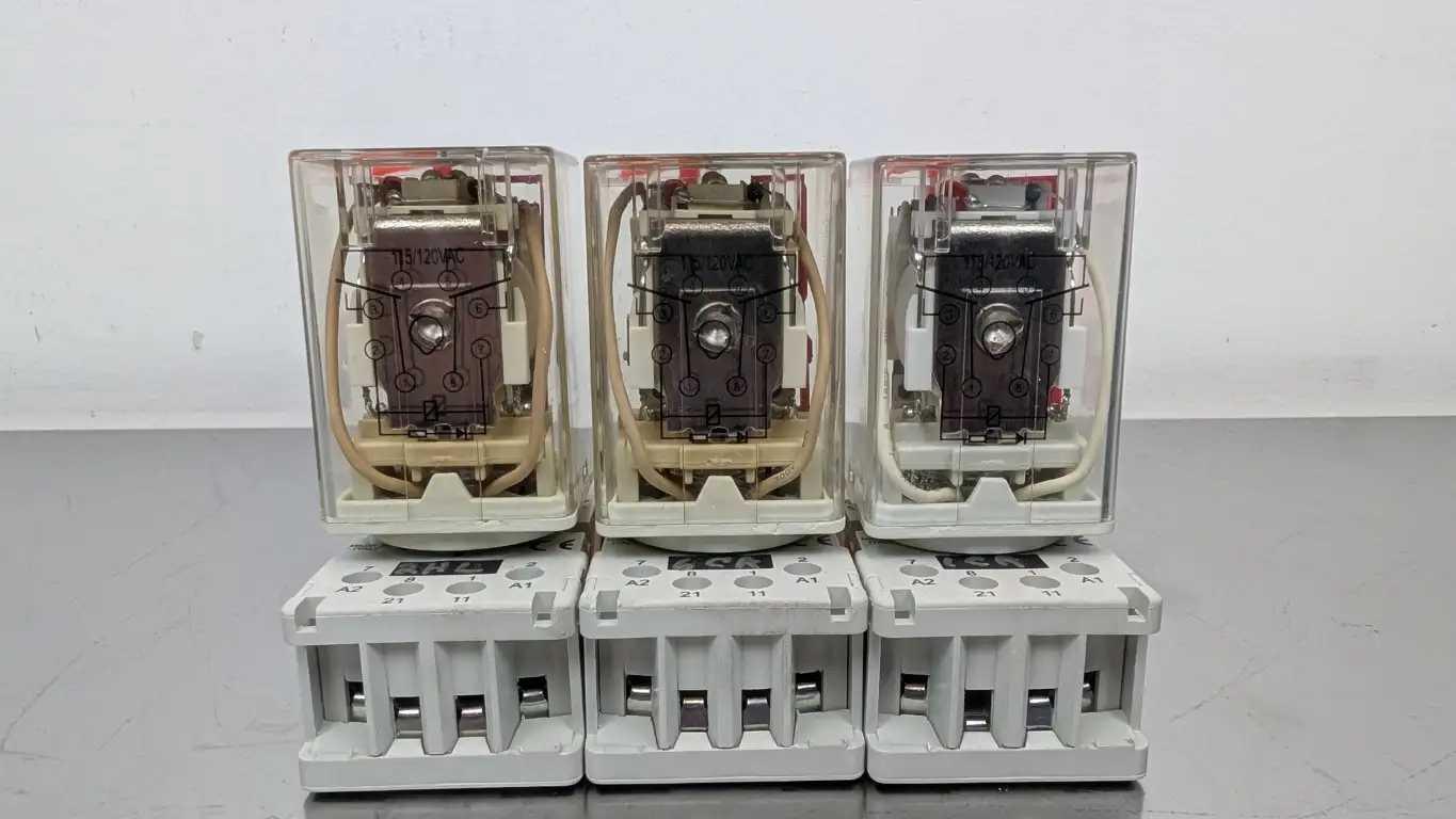 Carlo Gavazzi RCP8 002