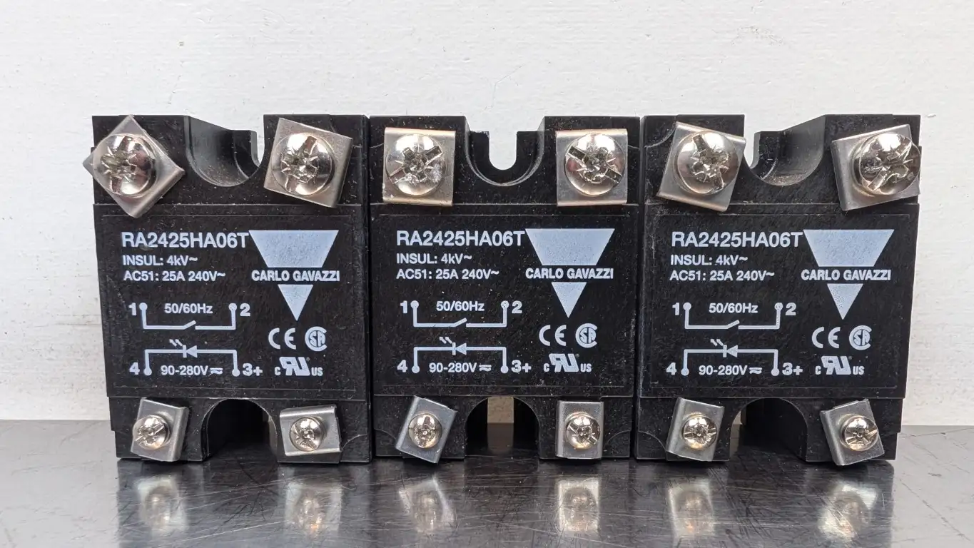 3 Pack Carlo Gavazzi RA2425HA06T Solid State Relay 240VAC 25A 90-280VAC