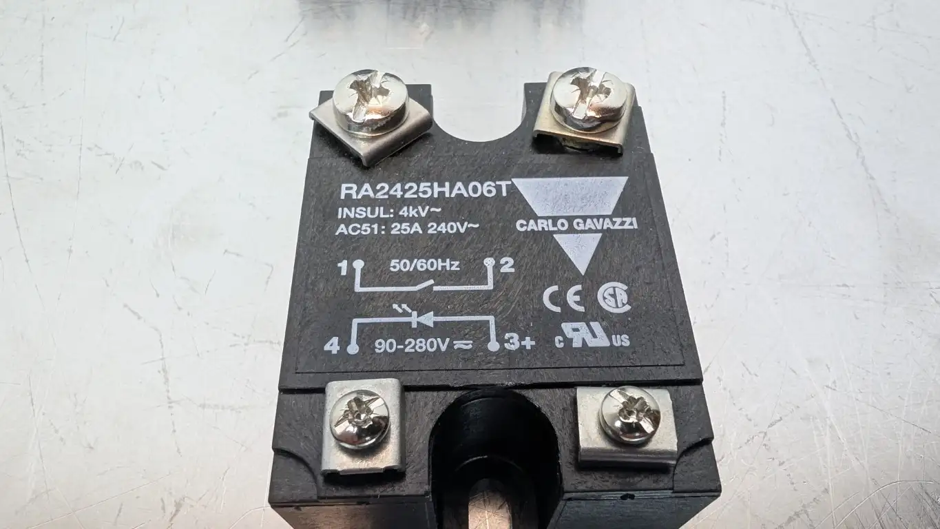 Carlo Gavazzi RA2425HA06T