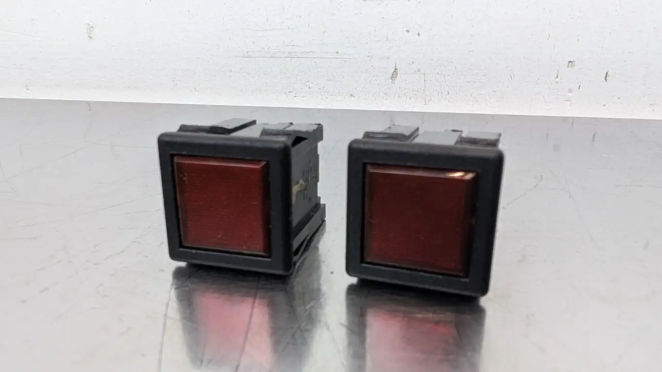 2 Pack Oslo Switch Illuminated Indicator Button 21mm Wide 21mm Tall 125/250/277VAC 10A 19mm Hole Red