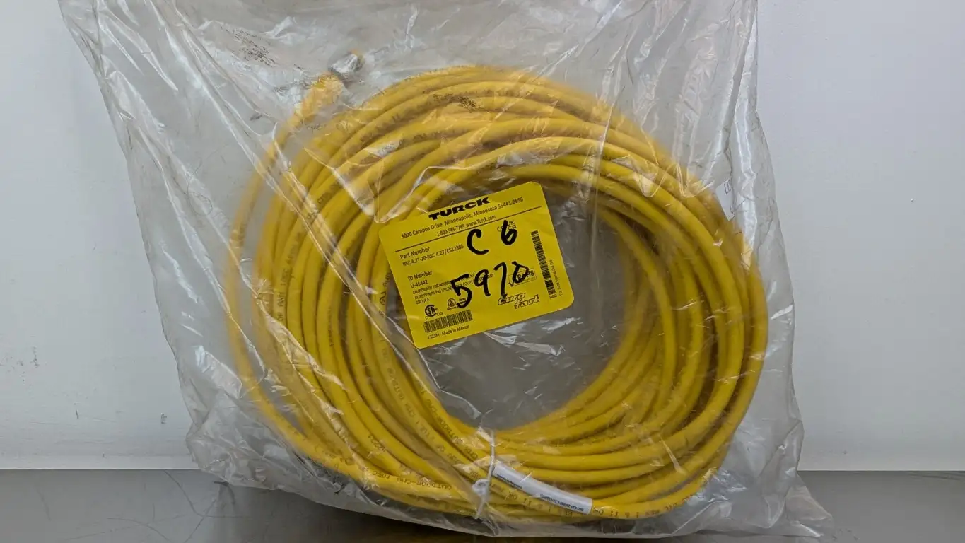 Turck RKC 4.2T-20-RSC 4.2T/CS12885 Extension Cable U-45442 250V 4A M12 Female 4-Pin M12 Male 4-Pin 20m Yellow