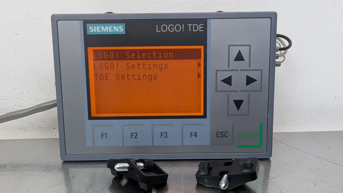 Siemens 6ED1055-4MH00-0BA1 HMI Text Display LOGO! TDE 12/24VDC 24VAC 6 Lines