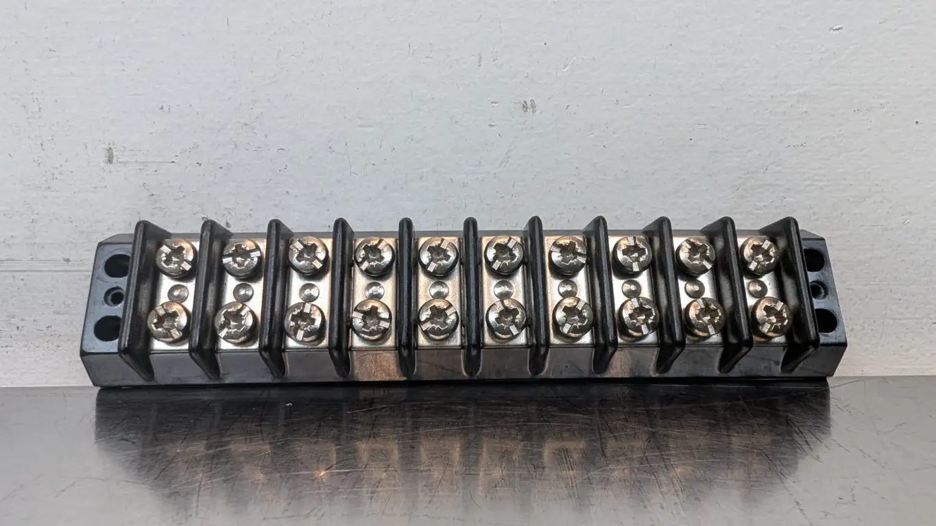 Suns TU2 Terminal Block 300V 20A 10 Slots
