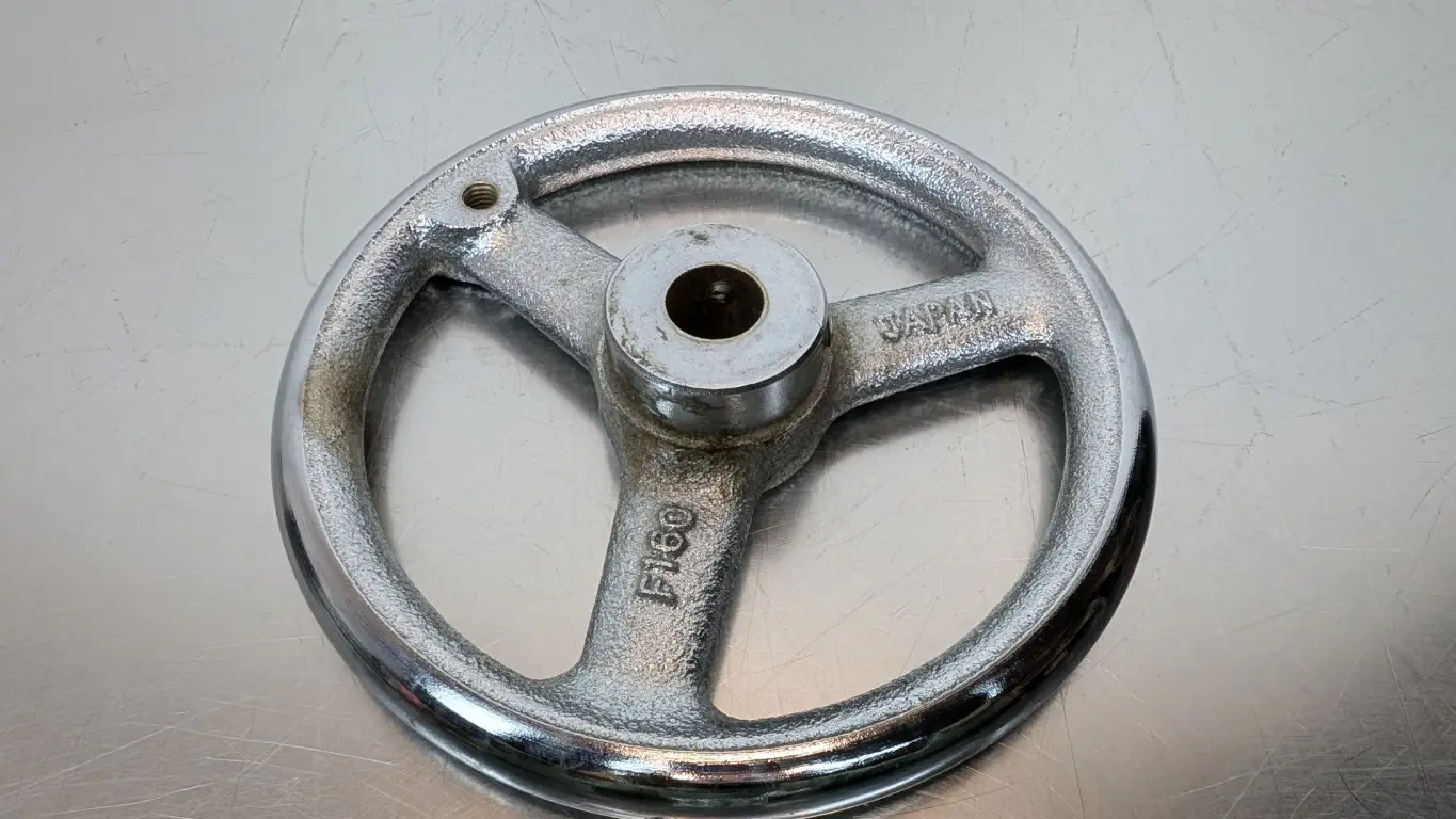 F160 Cast Iron Machine Hand Wheel 15.5mm ID 6" OD - Image 2