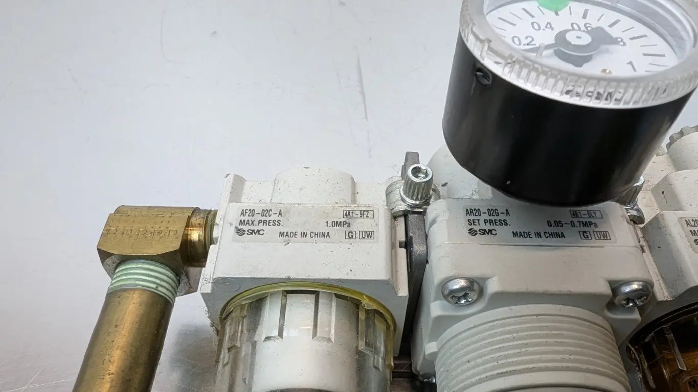 SMC AR20-026-A Air Filter Regulator Oil Mist Valve AF20-02C-A AL20-02-A - Image 3