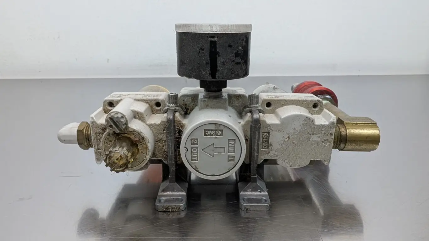 SMC AR20-026-A Air Filter Regulator Oil Mist Valve AF20-02C-A AL20-02-A - Image 6