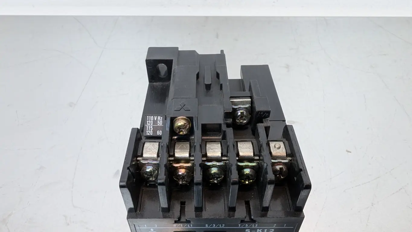 Mitsubishi S-K12 Contactor 110/120VAC Coil 600V 13A - Image 2
