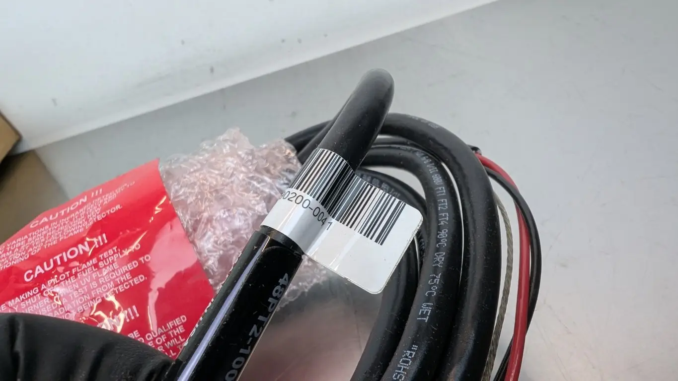 Fireye 48PT2-1003 Infra-red Scanner 8 Ft Leads Straight Head use w/D-Series Flame Monitor - Image 6