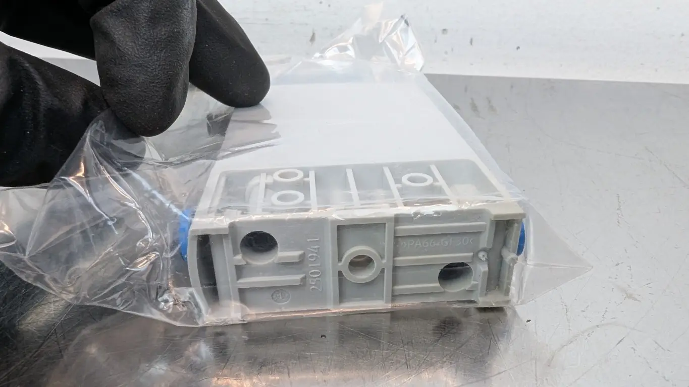 Festo VEAB-L-26-D2-Q4-V1-1R1