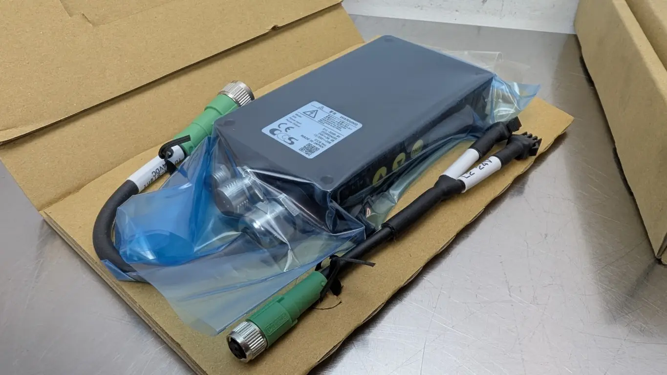 Cognex IC00-DIL-5000-WV Power Supply In-Sight5000 24VDC 4W 12/24VDC 28W - Image 3