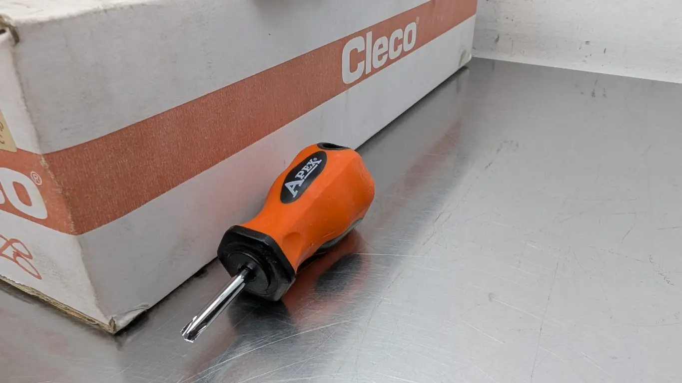 Cleco 19SPA02Q Inline Screwdriver 1/4" Quck Change 5-19in.-lbs./0.6-2.1Nm 2800 RPM - Image 6