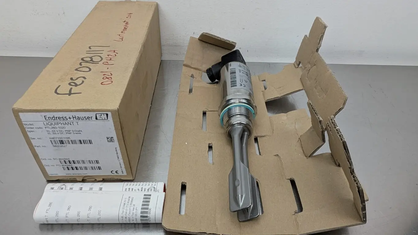 Endress+Hauser LIQUIPHANT T Level Switch FTL260-1020 10-55VDC