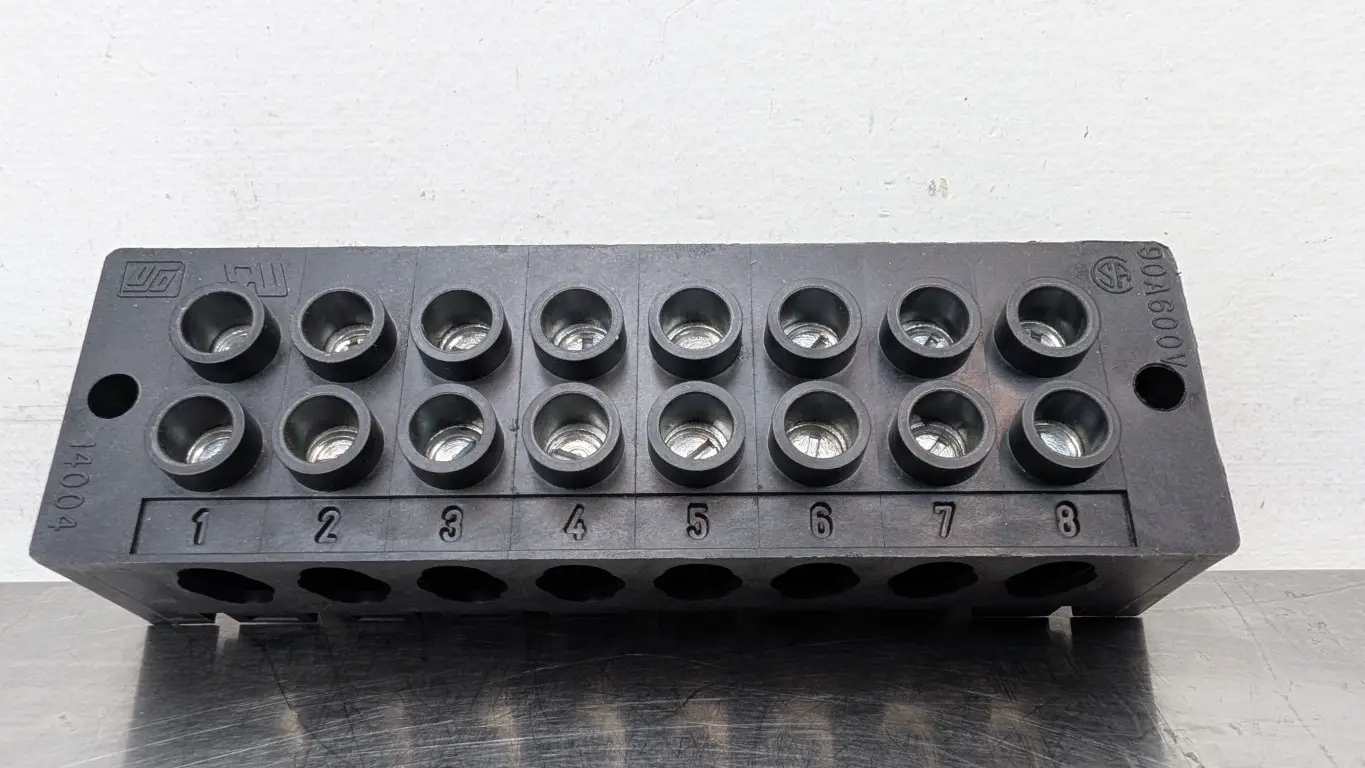 Bussmann 14004-8 Power Terminal Block 600V AC/DC 90A 8-Pole