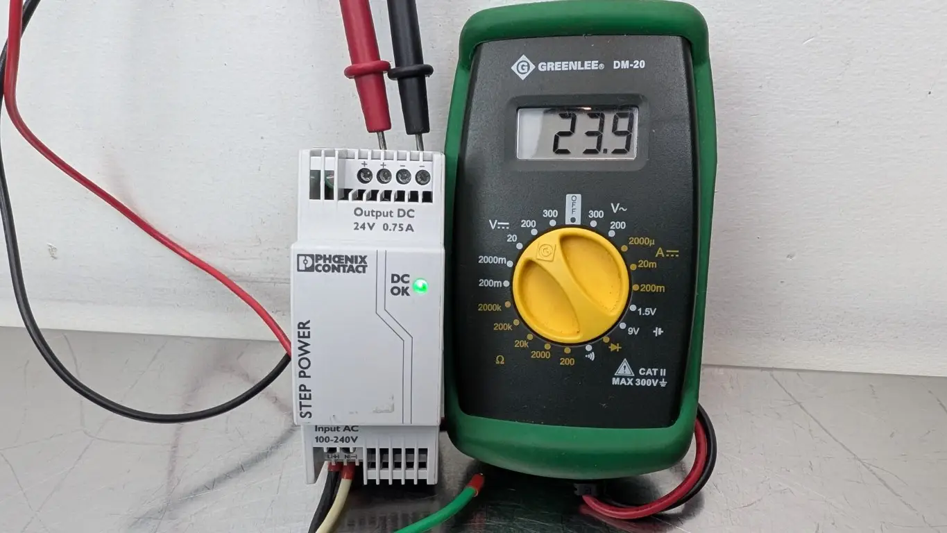 Phoenix Contact 2868635 Power Supply STEP-PS/1AC/24VDC/0.75 100-240VAC 0.4-0.2A to 24VDC 0.75A Powers up