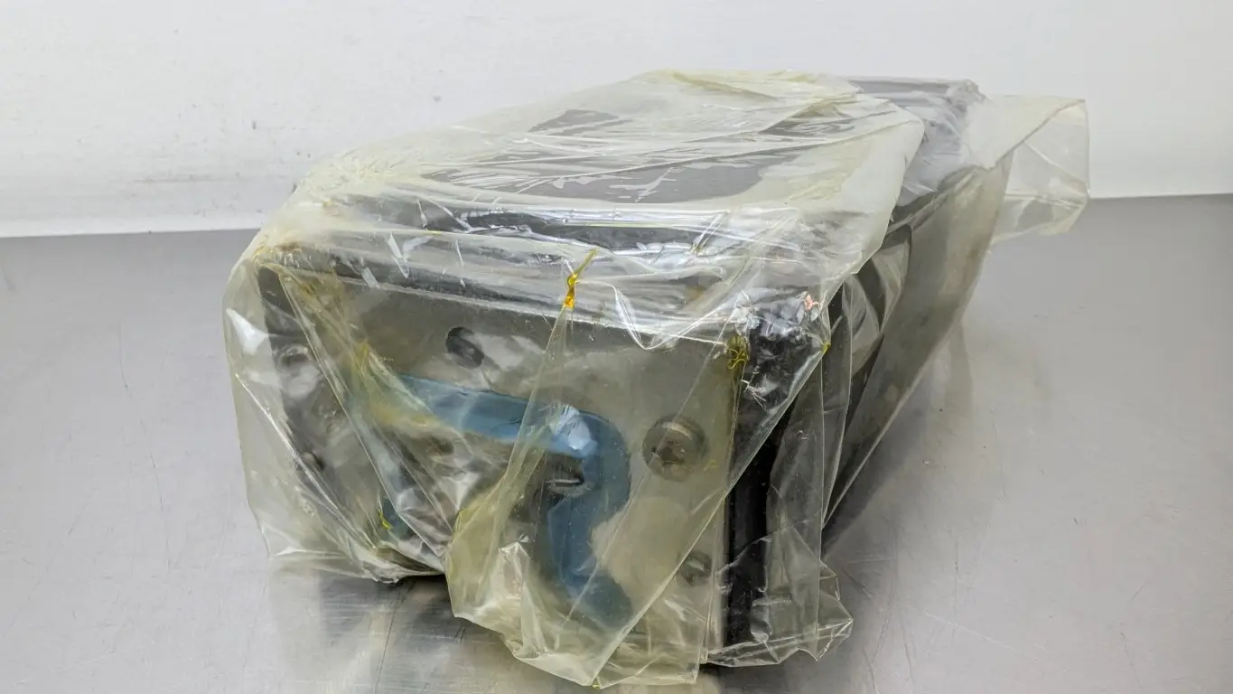 Rexroth R182452310 Roller Runner Block Bearing KWC-055-SLH-C2-H-2 - Image 2