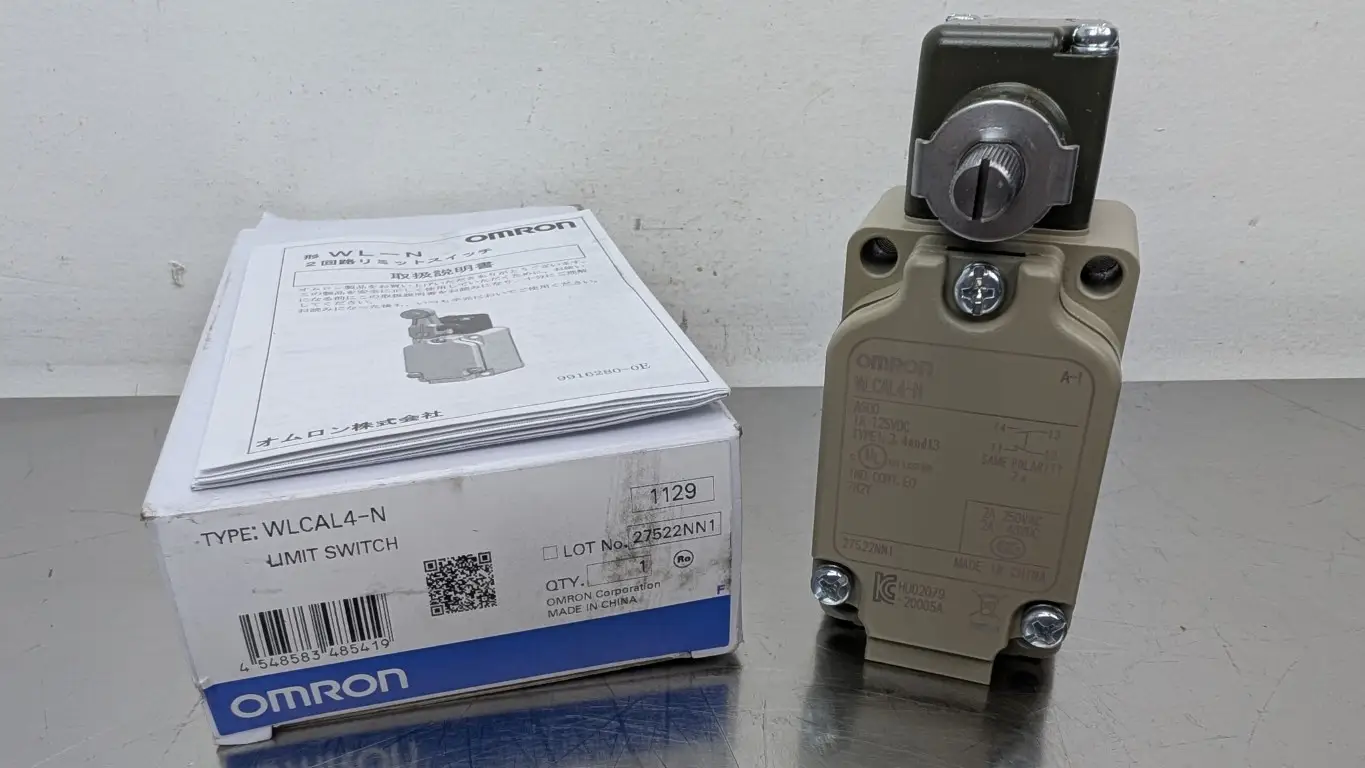 Omron WLCAL4-N Limit Switch 600VAC/125VDC 1A
