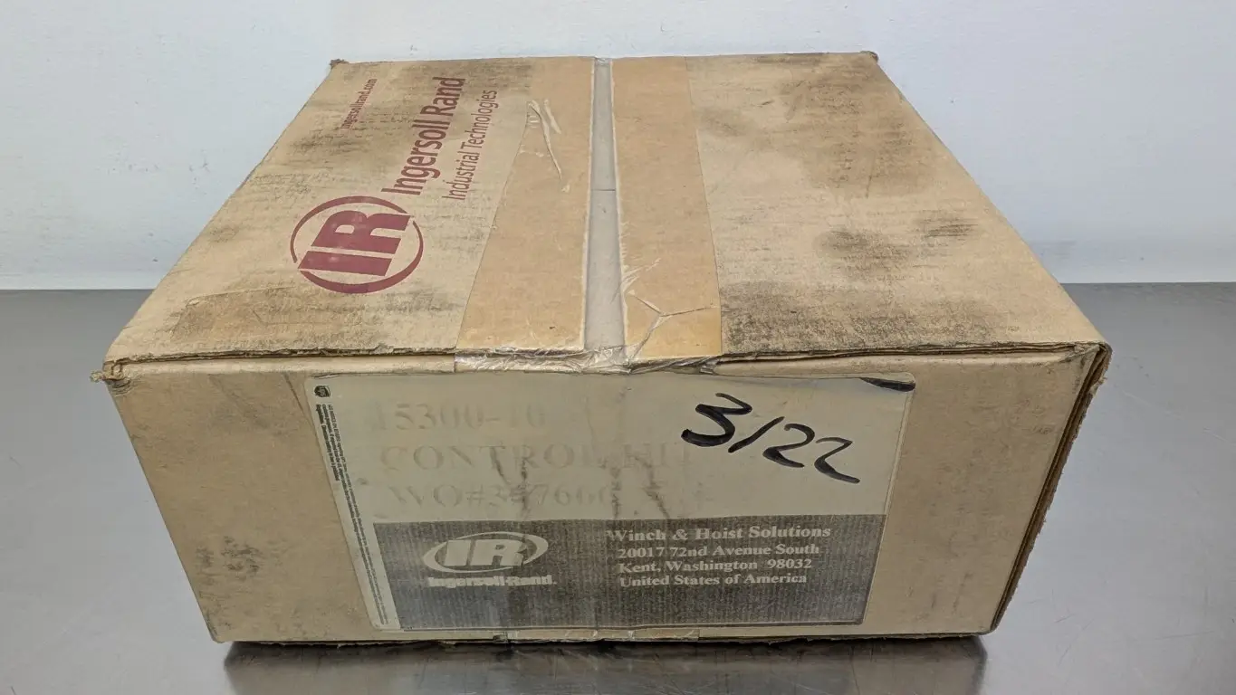 SMC VV5Q21-10C6M2-S Manifold 4/5 Port Solenoid Valve