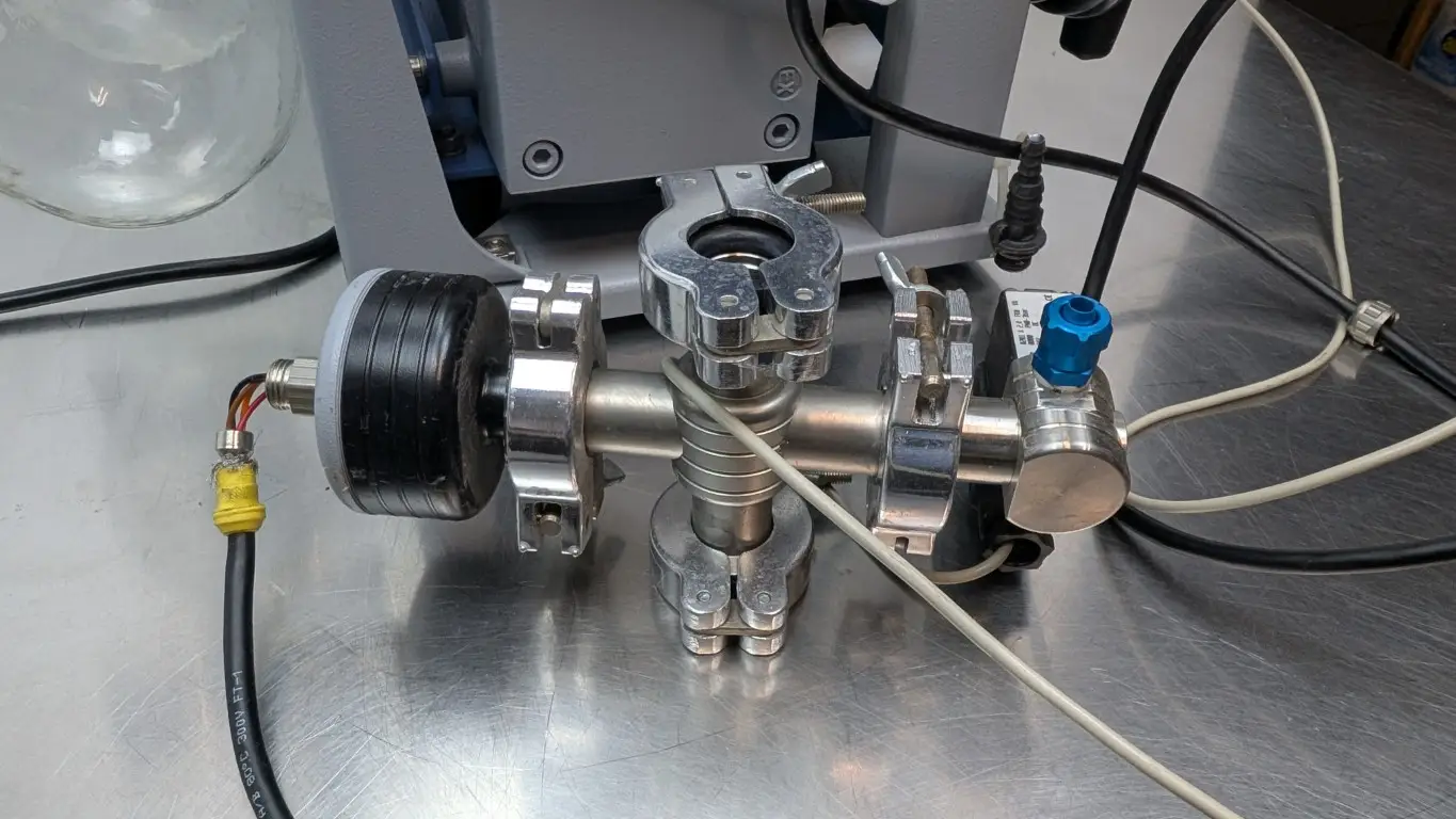 Vacuubrand PC 2004 VARIO Dry Chemistry Vacuum Pump CVC 2000 120VAC - Image 12