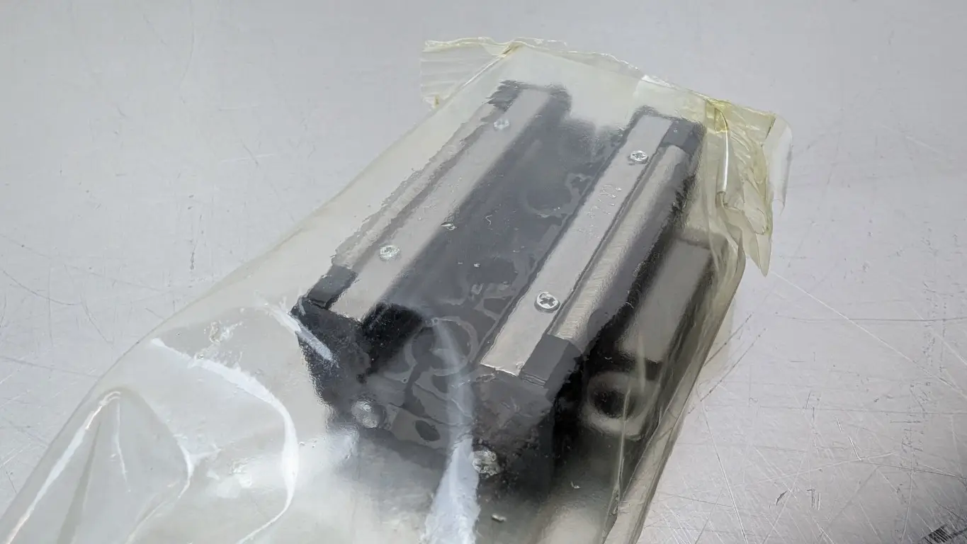 THK HSR15C1SS Linear Guide Block Bearing - Image 2