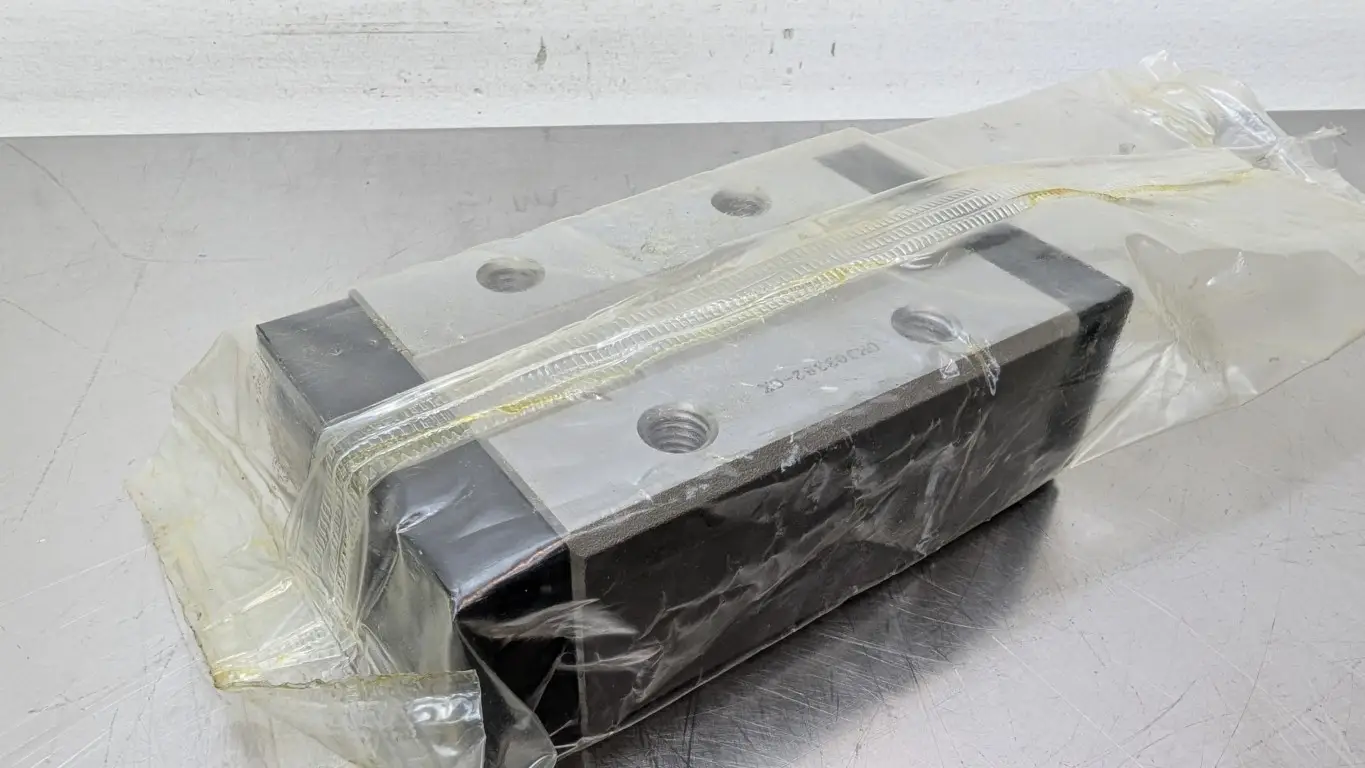 THK SHS30V1SS Linear Guide Block Bearing 60mm Wide 106mm Long 35mm Tall Low Height