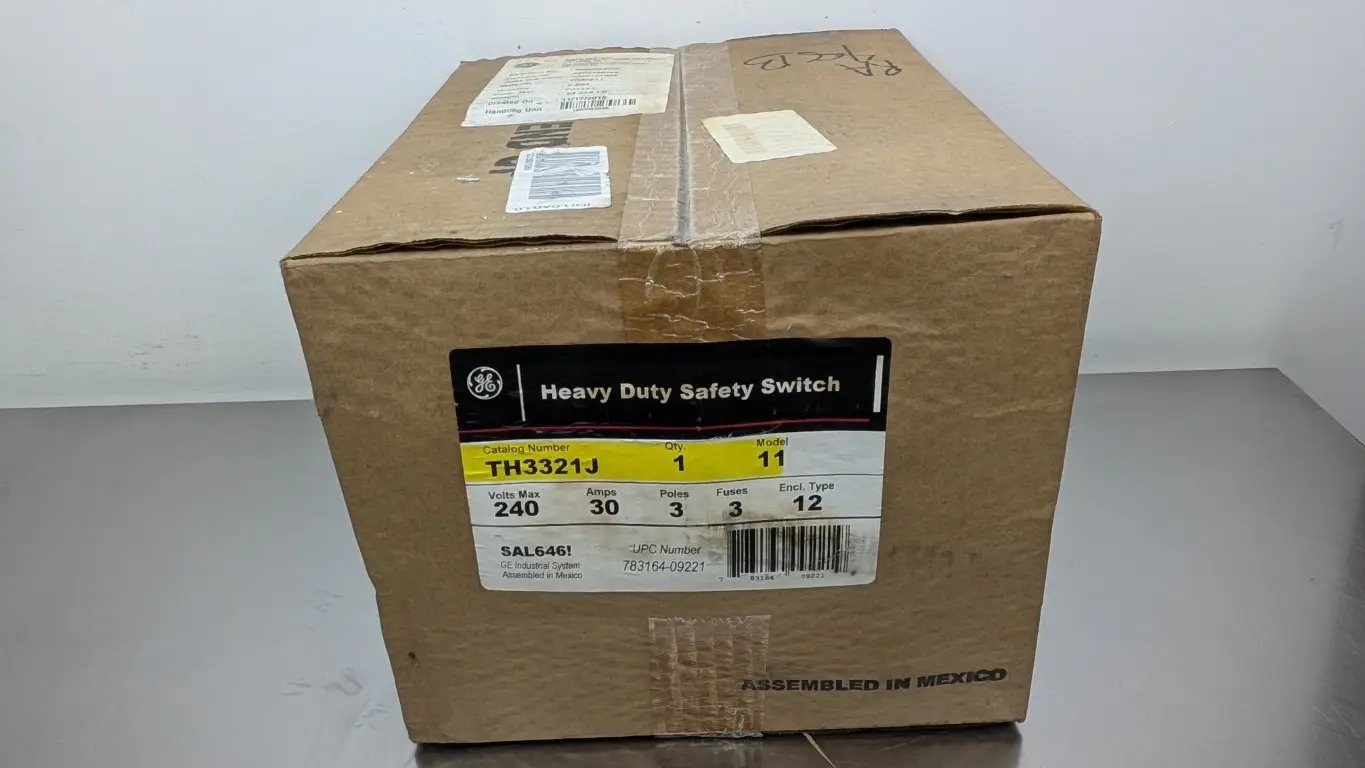GE TH3321J Heavy Duty Safety Switch 11 240VAC 30A Fused